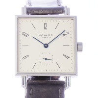 Nomos Tetra 30